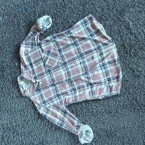 Stitch fix pink plaid buttoned up long sleeve collard shirt